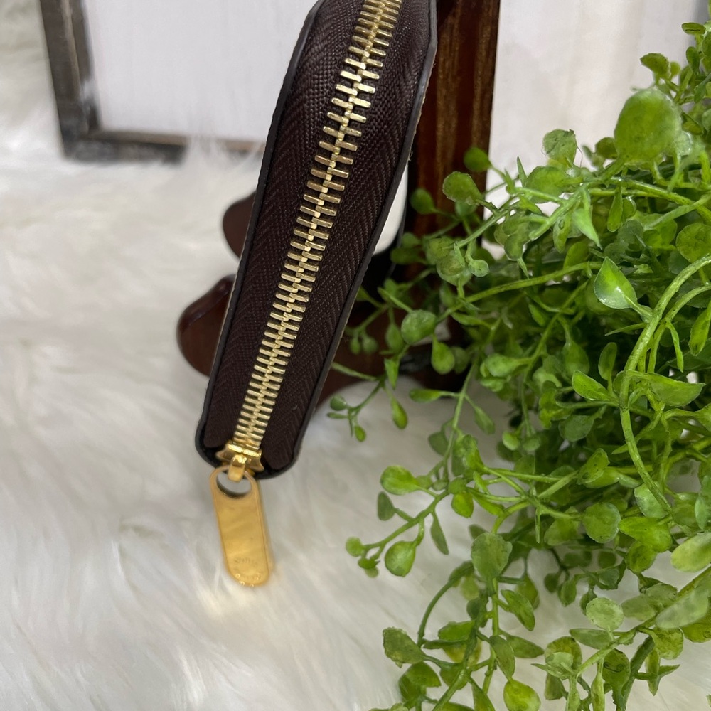 Authentic*** Louis Vuitton Large Reverse Monogram… - image 5